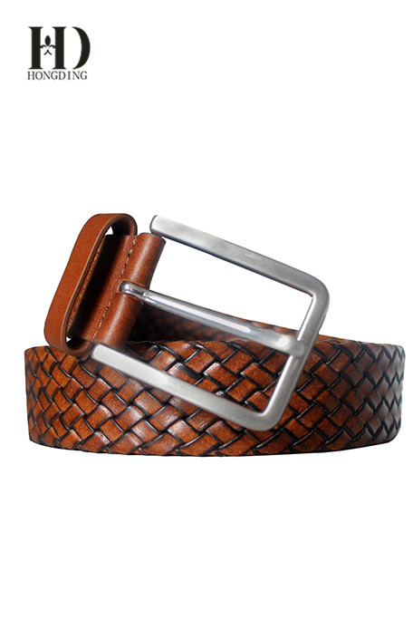 braided belt in imitation leather with a metal buckle