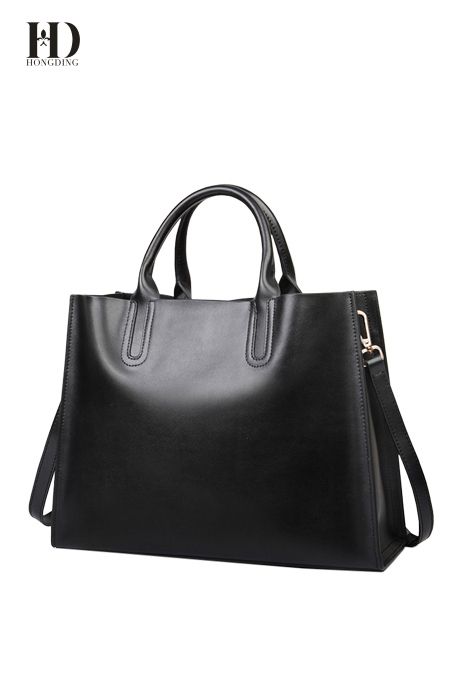 Black Large Capacity Leather Handbags 